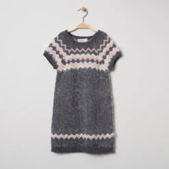 Robe Manches Courtes En Tricot Effet Poil à Motif Graphique Jacquard