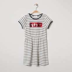 Robe Manches Courtes Style Marin à Message En Sequins Magiques