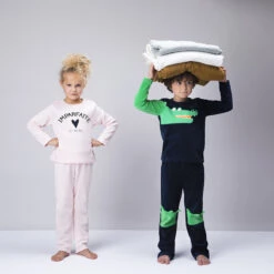 Pyjama En Polaire Rose à Message Pour Enfant Fille -Orchestra HFIP7H ROC 11 X