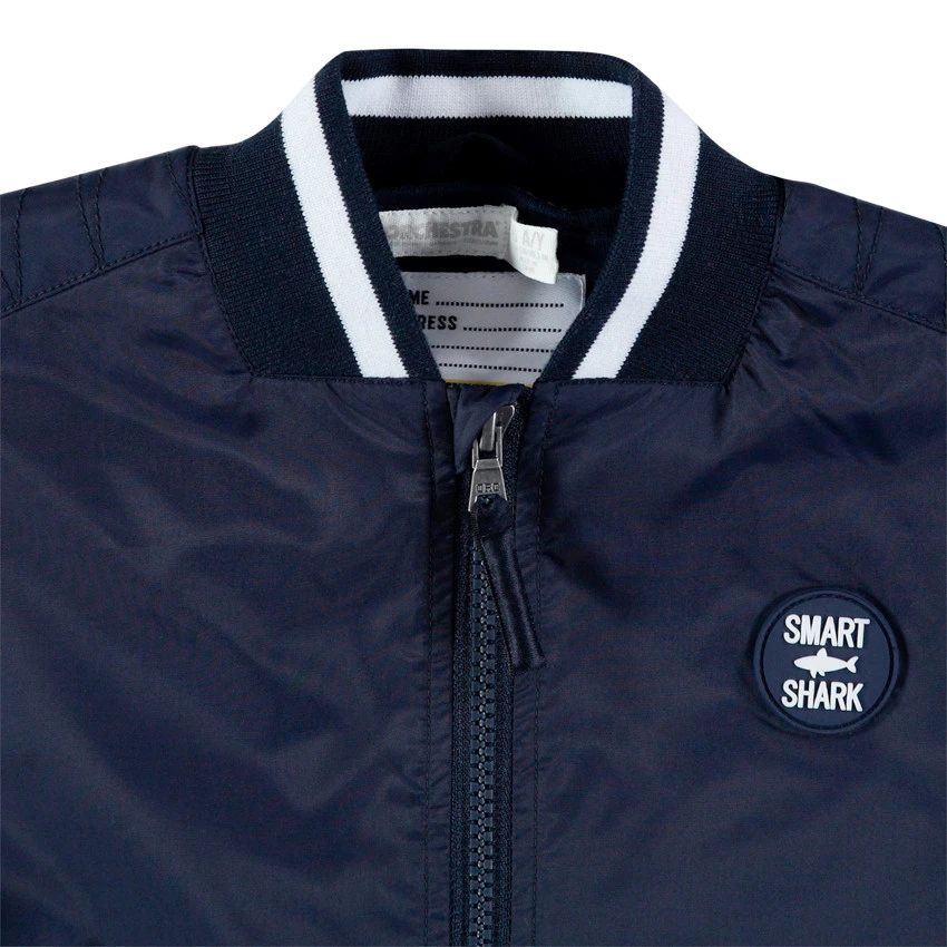 Blouson Style Teddy à Inscriptions Printées Et Badge 4 Blouson Style Teddy à Inscriptions Printées Et Badge – Image 4