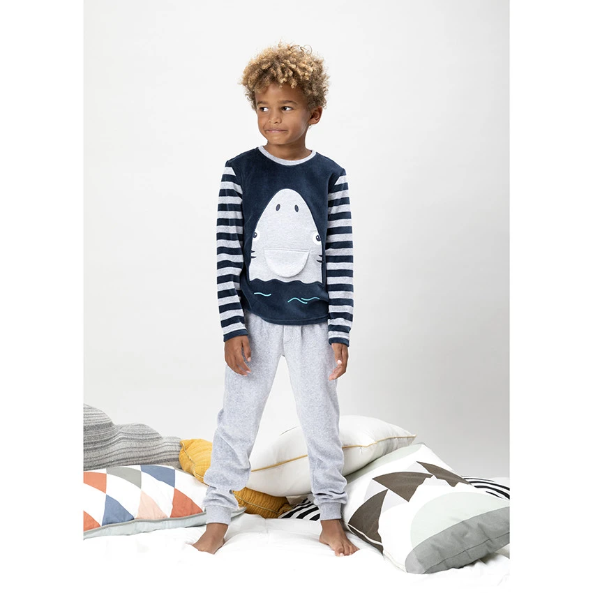 Pyjama En Velours Requin Ludique Pour Enfant Garçon 4 Pyjama En Velours Requin Ludique Pour Enfant Garçon – Image 4