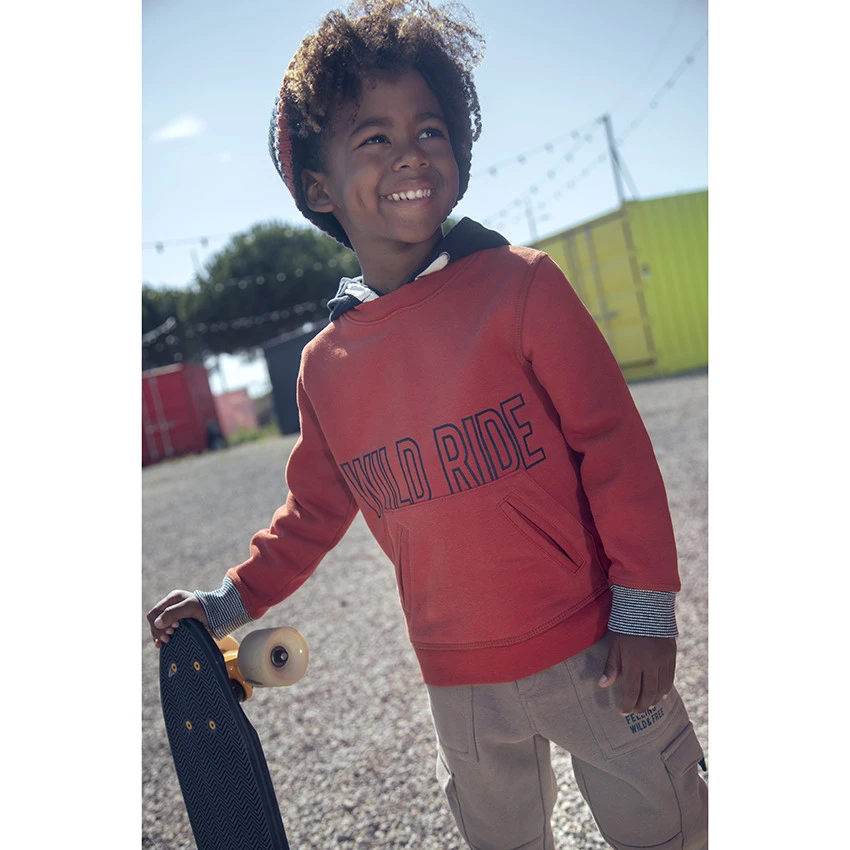 Sweat En Molleton Bicolore à Message Printé Pour Enfant Garçon 2 Sweat En Molleton Bicolore à Message Printé Pour Enfant Garçon – Image 2