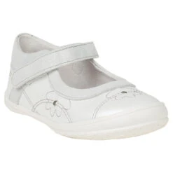 Babies Blanches En Cuir Irisé Avec Fleurs Et Rivets